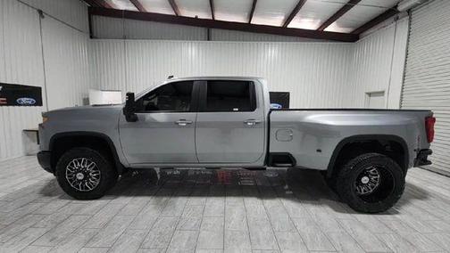 2025 Chevrolet Silverado 3500 LT