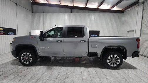 2025 Chevrolet Silverado 2500 Custom