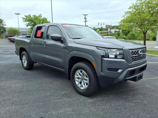 Gun Metallic 2024 Nissan Frontier SV