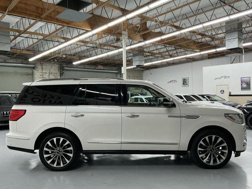 2018 Lincoln Navigator Select