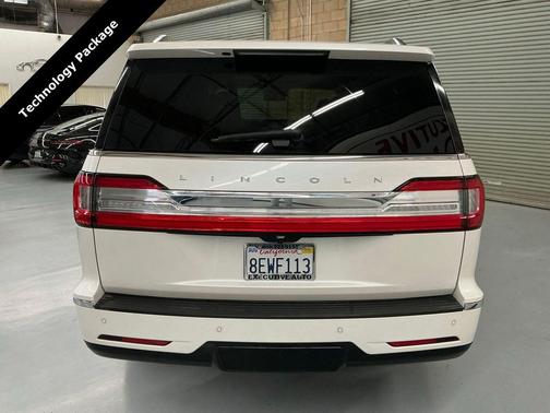2018 Lincoln Navigator Select