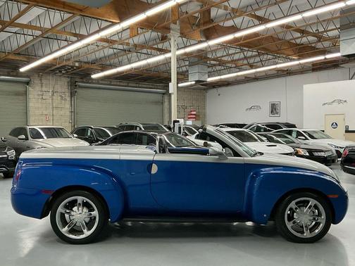 2006 Chevrolet SSR Base