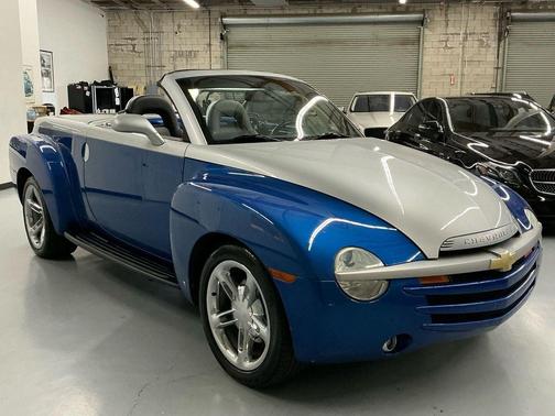 2006 Chevrolet SSR Base