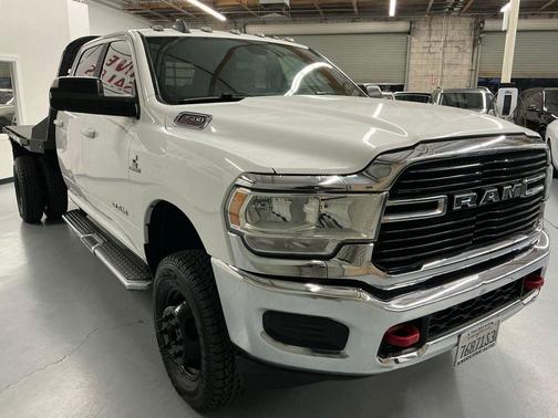 2021 RAM 3500 Big Horn Crew Cab 4x4 8' Box