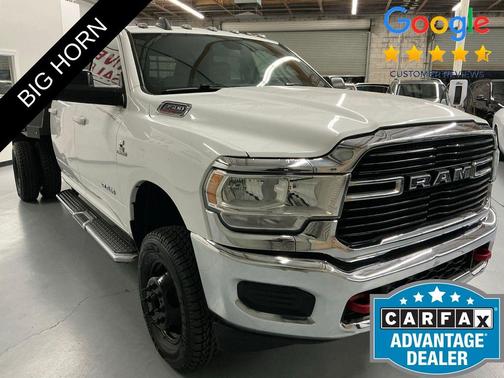 Bright White Clearcoat 2021 RAM 3500 Big Horn Crew Cab 4x4 8' Box
