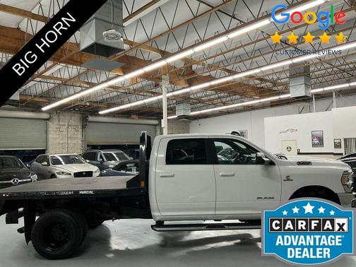 Bright White Clearcoat 2021 RAM 3500 Big Horn Crew Cab 4x4 8' Box