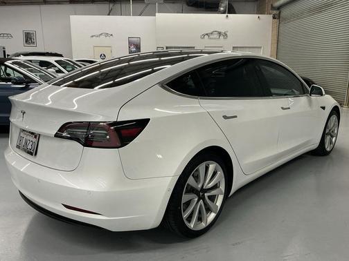 2020 Tesla Model 3 Standard Range Plus