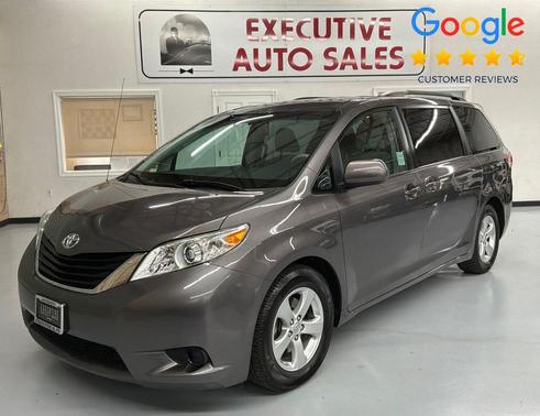 Predawn Gray Mica 2014 Toyota Sienna LE