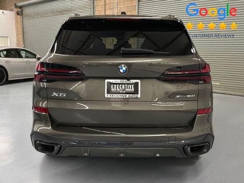 Green Metallic 2024 BMW X5 xDrive40i