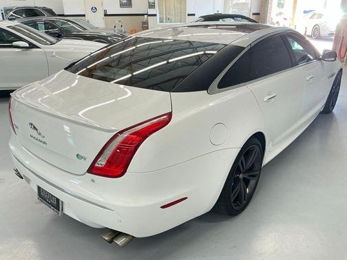 2015 Jaguar XJ XJR