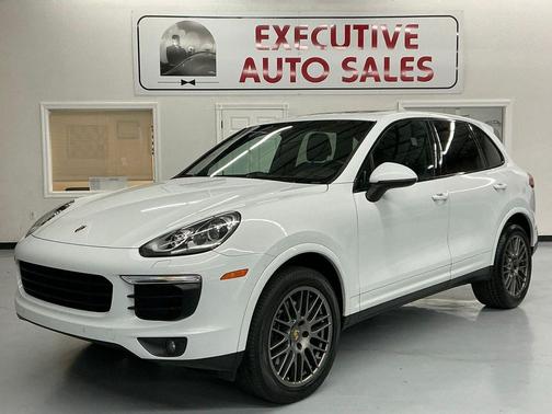 2018 Porsche Cayenne Platinum Edition