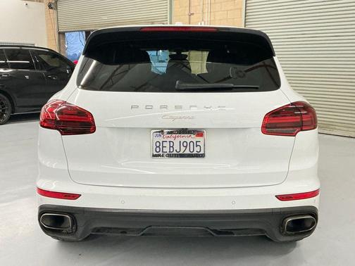 2018 Porsche Cayenne Platinum Edition