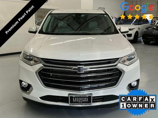 Iridescent Pearl Tricoat 2021 Chevrolet Traverse Premier
