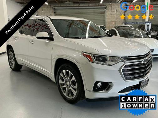 Iridescent Pearl Tricoat 2021 Chevrolet Traverse Premier