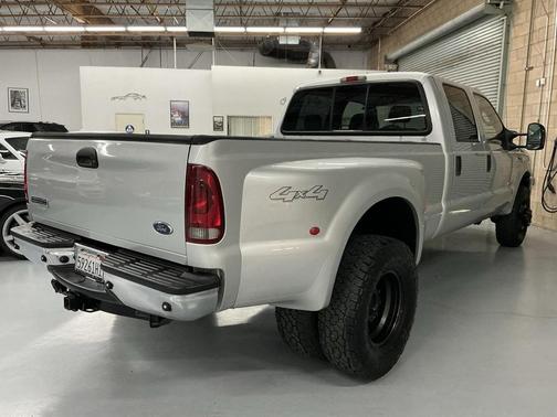 2006 Ford F-350 XL Crew Cab