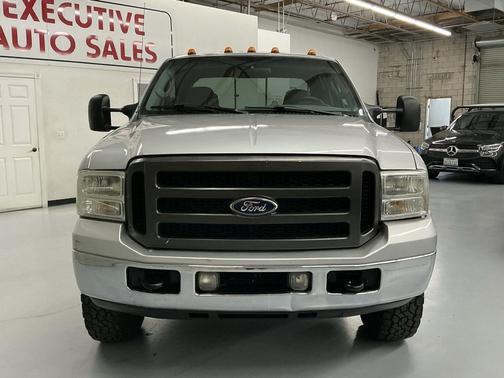2006 Ford F-350 XL Crew Cab