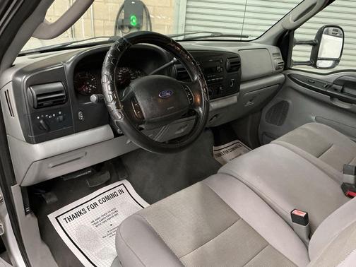 2006 Ford F-350 XL Crew Cab