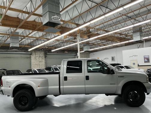 2006 Ford F-350 XL Crew Cab