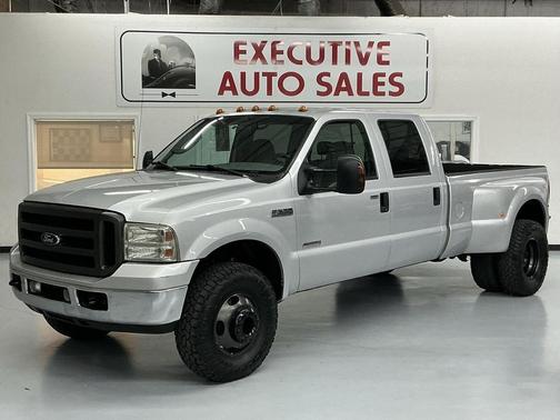 2006 Ford F-350 XL Crew Cab