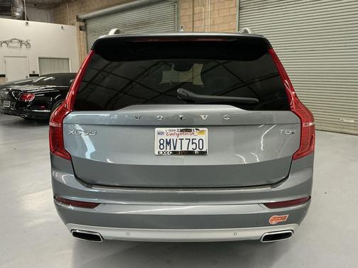 2019 Volvo XC90 Momentum