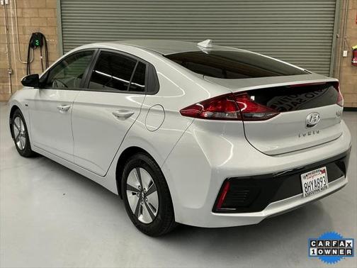 2019 Hyundai IONIQ Hybrid Blue