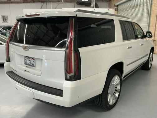 2019 Cadillac Escalade ESV Platinum