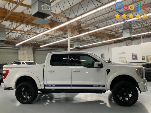 Oxford White 2023 Ford F-150 Lariat