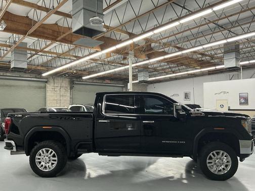 2023 GMC Sierra 2500 SLT