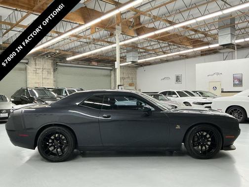 2016 Dodge Challenger R/T Scat Pack