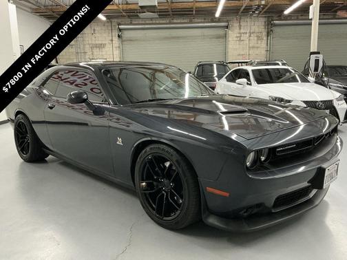 2016 Dodge Challenger R/T Scat Pack