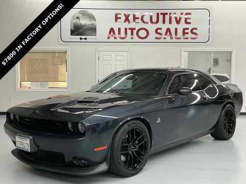 2016 Dodge Challenger R/T Scat Pack