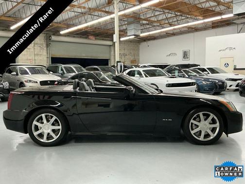 2005 Cadillac XLR Base