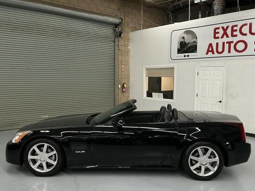 2005 Cadillac XLR Base