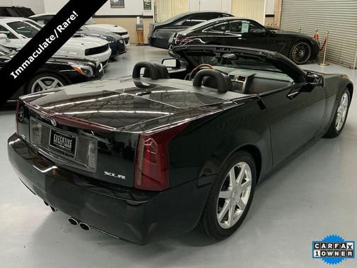 2005 Cadillac XLR Base