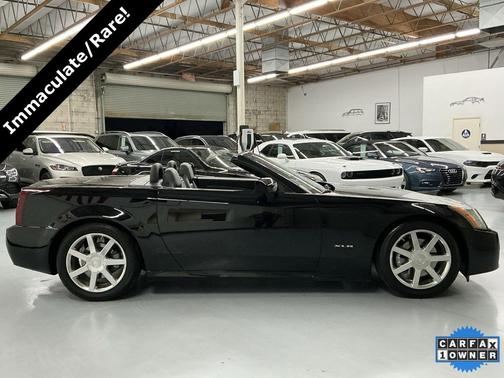 2005 Cadillac XLR Base