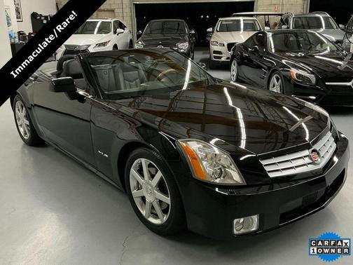 2005 Cadillac XLR Base