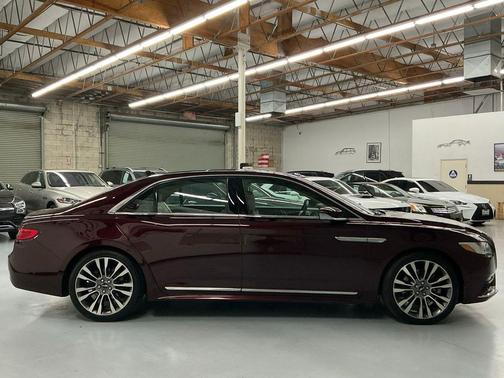 2019 Lincoln Continental Reserve