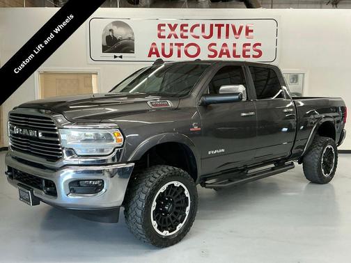 2020 RAM 2500 Laramie Crew Cab 4X4 6'4' Box