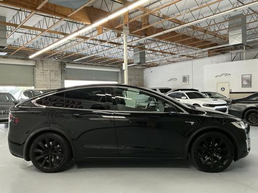 2017 Tesla Model X 100D