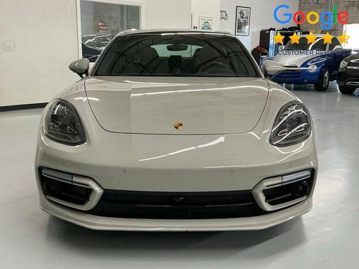 2023 Porsche Panamera GTS