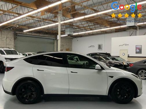 Pearl White Multi-Coat 2021 Tesla Model Y Long Range Dual Motor All-Wheel Drive