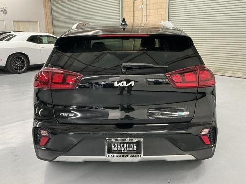 2022 Kia Niro LXS