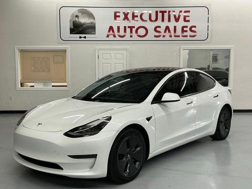2023 Tesla Model 3 Standard Range
