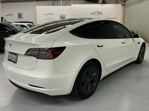 2023 Tesla Model 3 Standard Range