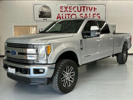 2017 Ford F-350 Lariat