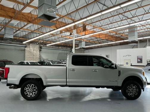 2017 Ford F-350 Lariat
