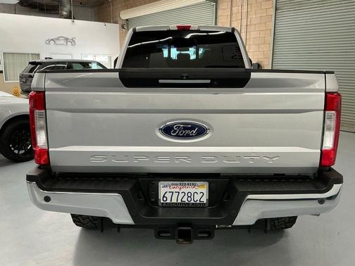 2017 Ford F-350 Lariat