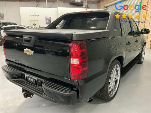 Black 2007 Chevrolet Avalanche 1500 LS