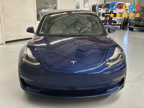 Deep Blue Metallic 2022 Tesla Model 3 Long Range