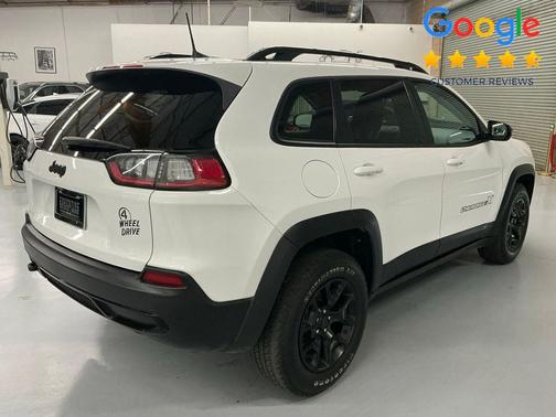 2022 Jeep Cherokee X 4x4